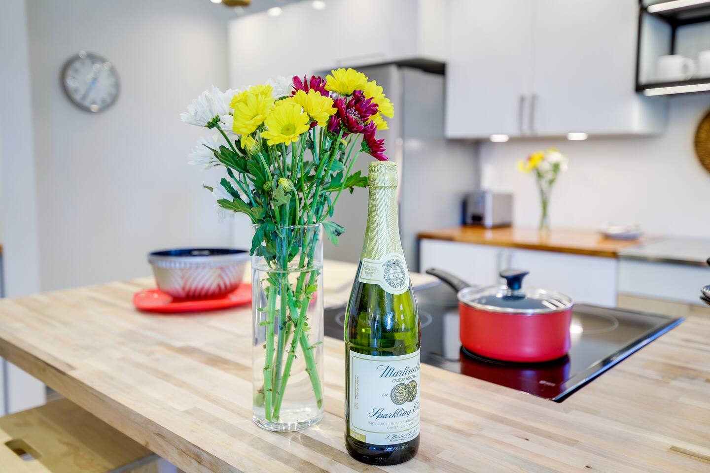 Barndo 2B at Cedar Pond Farms in Jefferson City — a three-bedroom barndominium on a working farm with Scottish Highland cattle.
